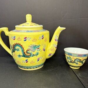 Vintage Famille Jaune Chinese Porcelain Yellow 6.5" Teapot Cup Dragon